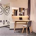 Hotel - Centre By Ihg