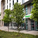 - Centre By Ihg