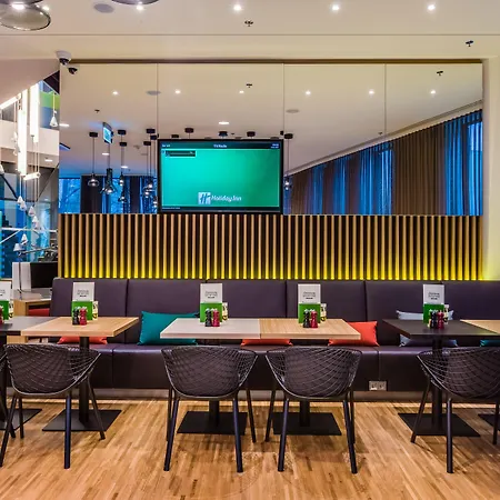 - Centre By Ihg 4* Varşova