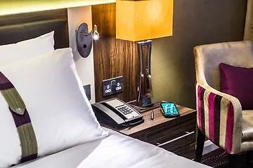 - Centre By Ihg Otel Varşova