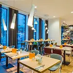 Hotel - Centre By Ihg