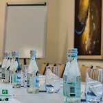 - Centre By Ihg 4* Varşova