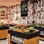 - Centre By Ihg Otel 4*