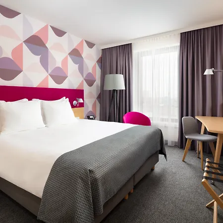 - Centre By Ihg 3*