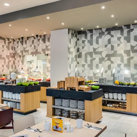 Otel - Centre By Ihg Varşova