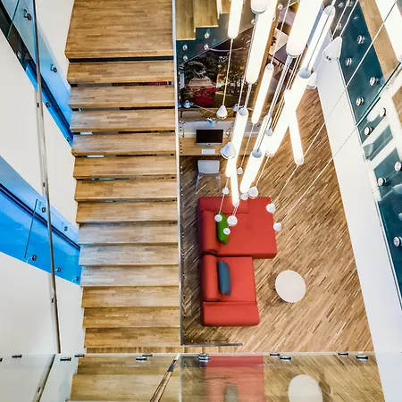 - Centre By Ihg 3*
