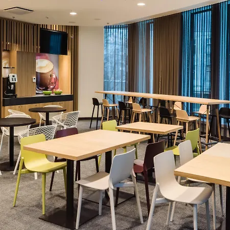 - Centre By Ihg Hotel Warszawa