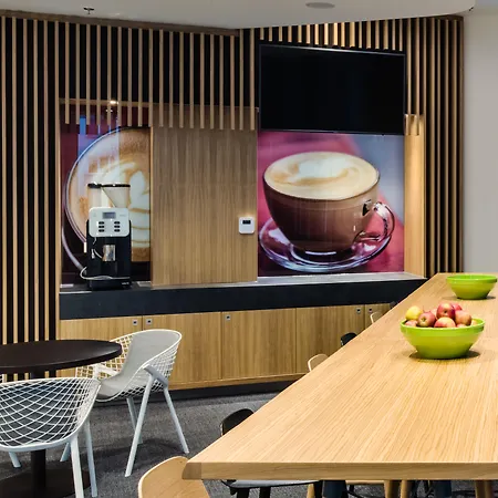 - Centre By Ihg 3*