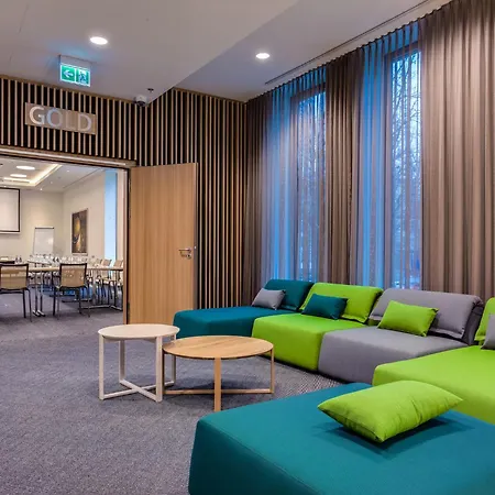 - Centre By Ihg