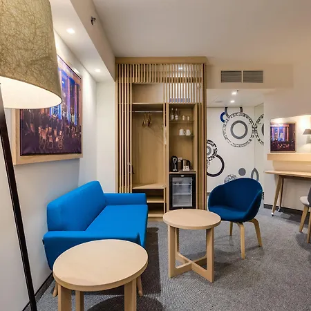 ホリデイ シティ センター ホテル