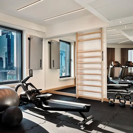 فندق هوليداي إن - سيتي سنتر 3*