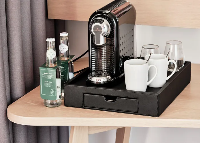 - Centre By Ihg Hotel Varsavia