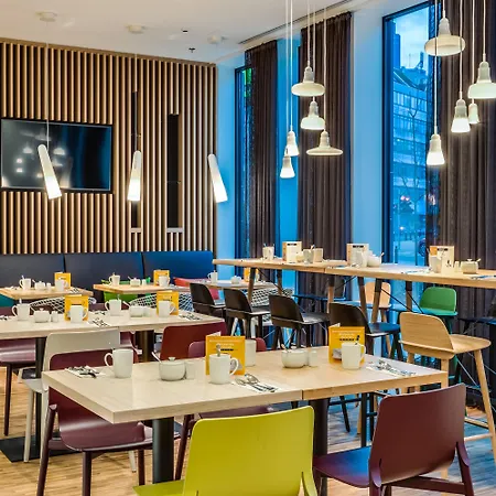 - Centre By Ihg Hotel