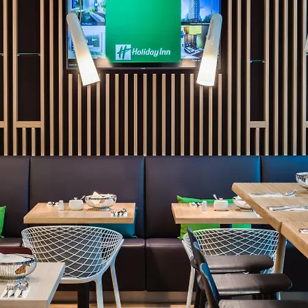 - Centre By Ihg 3*