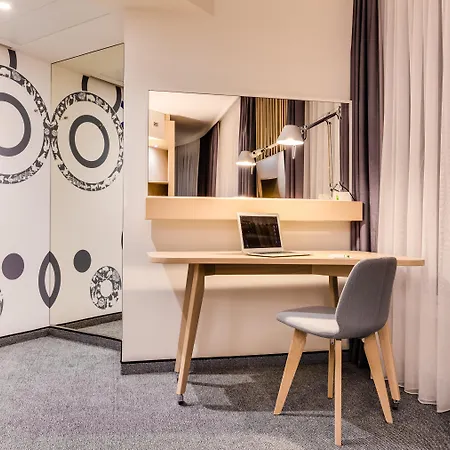 Hotell - Centre By Ihg