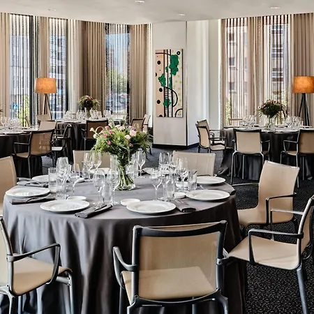 - Centre By Ihg Hotel Warschau
