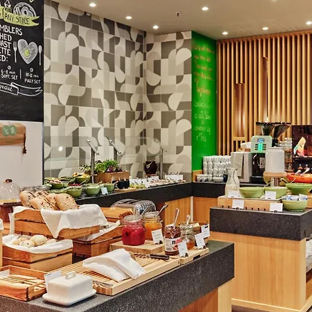 - Centre By Ihg