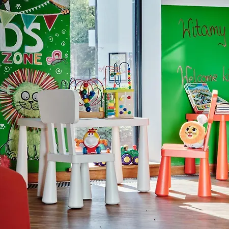 - Centre By Ihg Hotell 3*