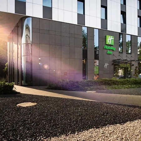 - Centre By Ihg Hotel 3*